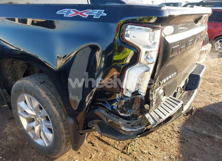 Photo 6 of 2020 Chevrolet Silverado 1500 4WD SHORT BED CUSTOM (VIN 3GCPYBEH8LG228961)