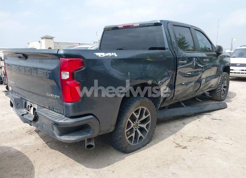 Photo 4 of 2019 Chevrolet Silverado 1500 CUSTOM (VIN 3GCPYBEH9KG238011)