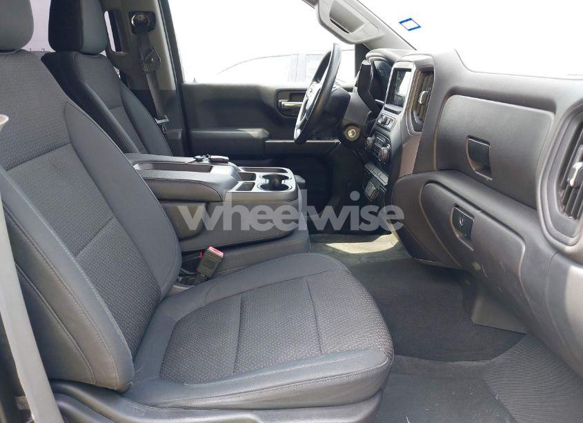 Photo 5 of 2019 Chevrolet Silverado 1500 CUSTOM (VIN 3GCPYBEH9KG238011)