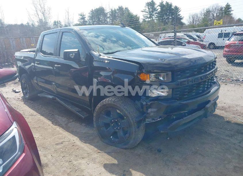 2021 Chevrolet Silverado 1500 4WD SHORT BED CUSTOM (VIN 3GCPYBEH9MG172952) main photo