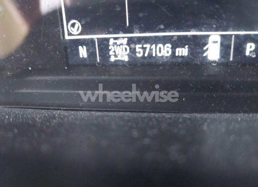 Photo 16 of 2021 Chevrolet Silverado 1500 4WD SHORT BED CUSTOM (VIN 3GCPYBEH9MG172952)