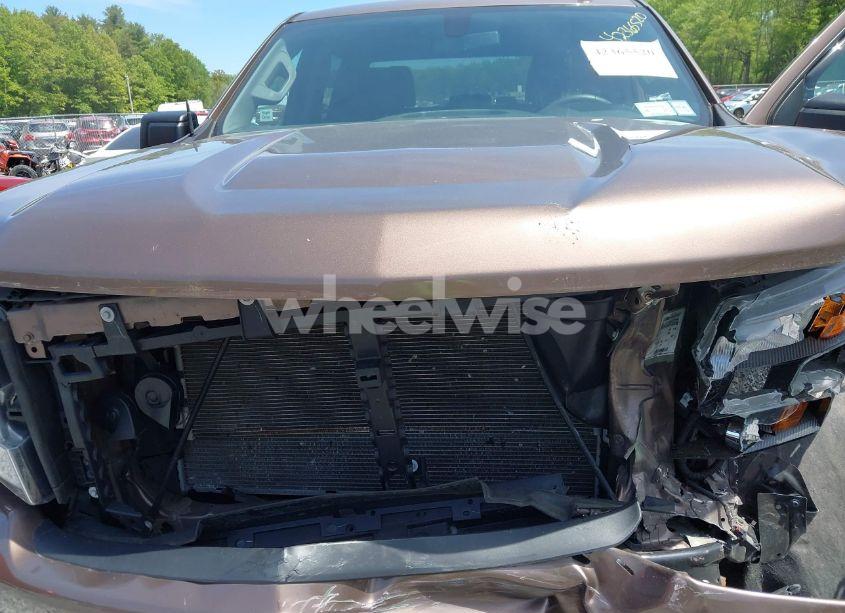 Photo 10 of 2019 Chevrolet Silverado 1500 CUSTOM (VIN 3GCPYBEHXKG241256)