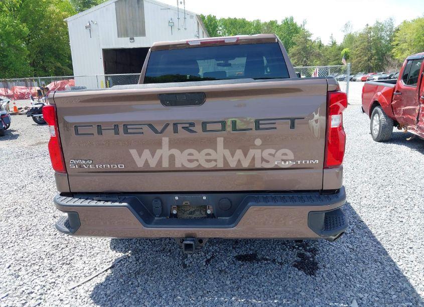 Photo 16 of 2019 Chevrolet Silverado 1500 CUSTOM (VIN 3GCPYBEHXKG241256)