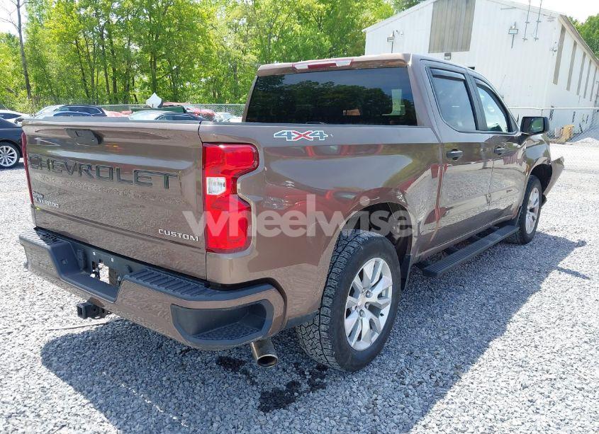 Photo 4 of 2019 Chevrolet Silverado 1500 CUSTOM (VIN 3GCPYBEHXKG241256)