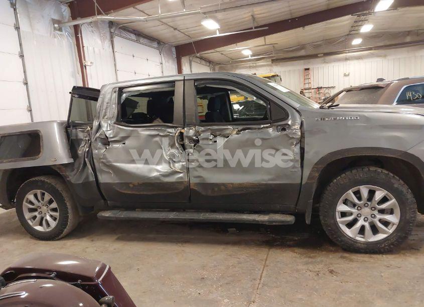 Photo 13 of 2021 Chevrolet Silverado 1500 CUSTOM (VIN 3GCPYBEK1MG325092)