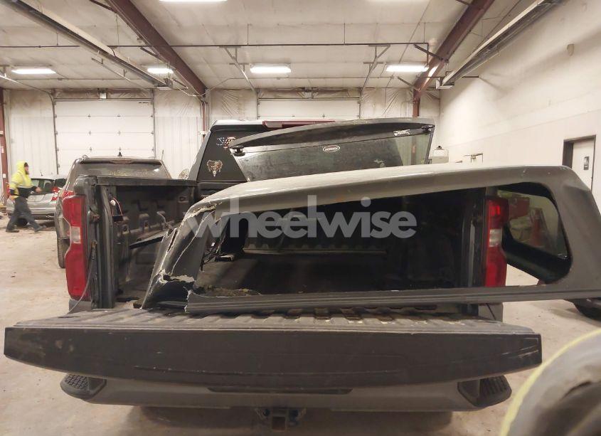 Photo 16 of 2021 Chevrolet Silverado 1500 CUSTOM (VIN 3GCPYBEK1MG325092)