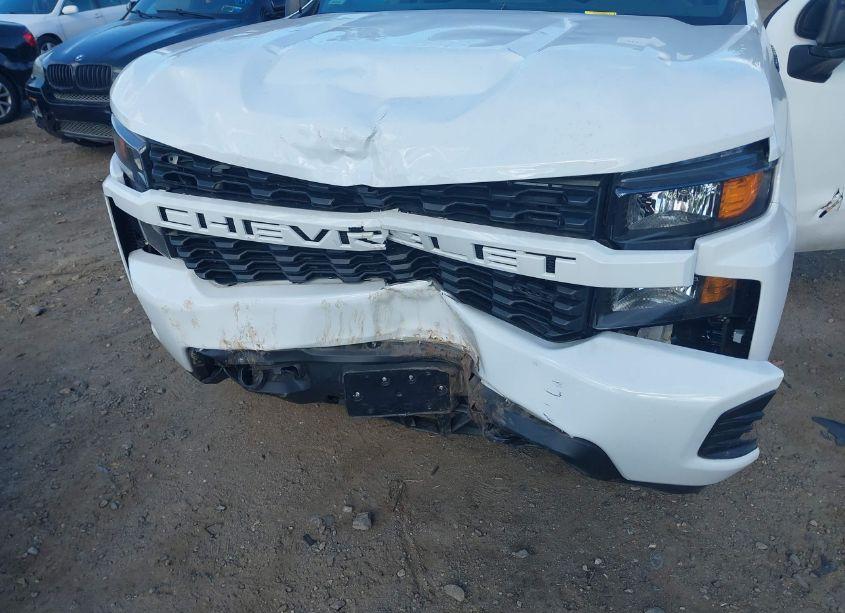 Photo 6 of 2022 Chevrolet Silverado 1500 LTD 4WD SHORT BED CUSTOM (VIN 3GCPYBEK1NG157553)