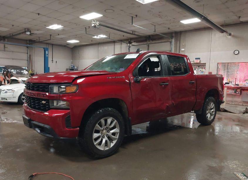 Photo 2 of 2021 Chevrolet Silverado 1500 4WD SHORT BED CUSTOM (VIN 3GCPYBEK2MG199812)