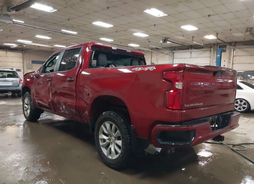 Photo 3 of 2021 Chevrolet Silverado 1500 4WD SHORT BED CUSTOM (VIN 3GCPYBEK2MG199812)