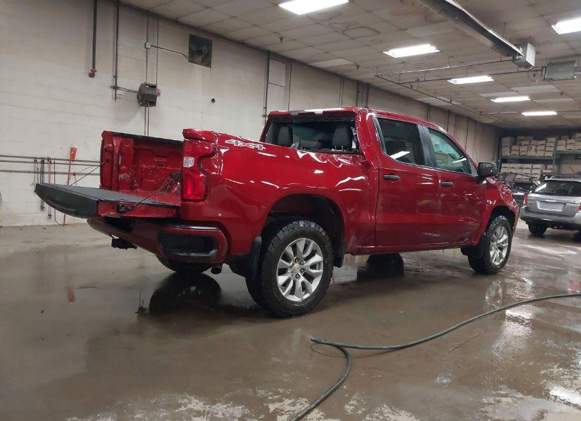 Photo 4 of 2021 Chevrolet Silverado 1500 4WD SHORT BED CUSTOM (VIN 3GCPYBEK2MG199812)