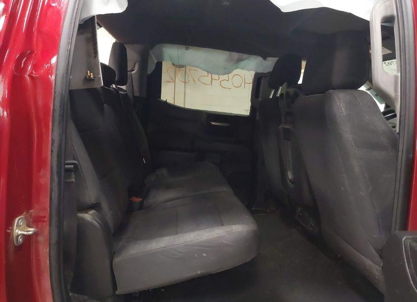 Photo 8 of 2021 Chevrolet Silverado 1500 4WD SHORT BED CUSTOM (VIN 3GCPYBEK2MG199812)