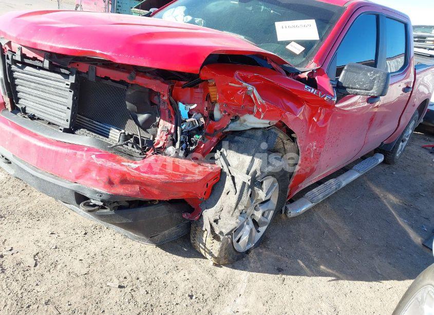 Photo 2 of 2022 Chevrolet Silverado 1500 LTD 4WD SHORT BED CUSTOM (VIN 3GCPYBEK2NG144021)