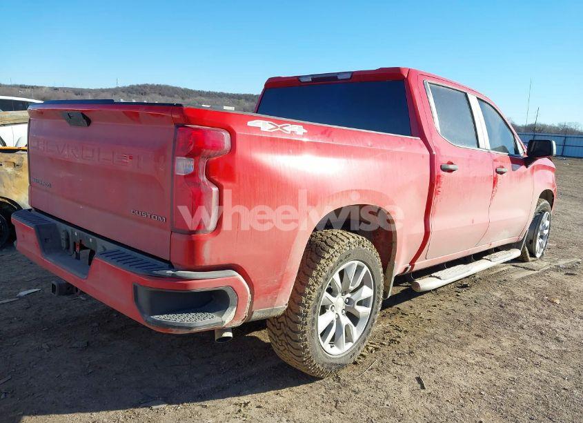 Photo 4 of 2022 Chevrolet Silverado 1500 LTD 4WD SHORT BED CUSTOM (VIN 3GCPYBEK2NG144021)