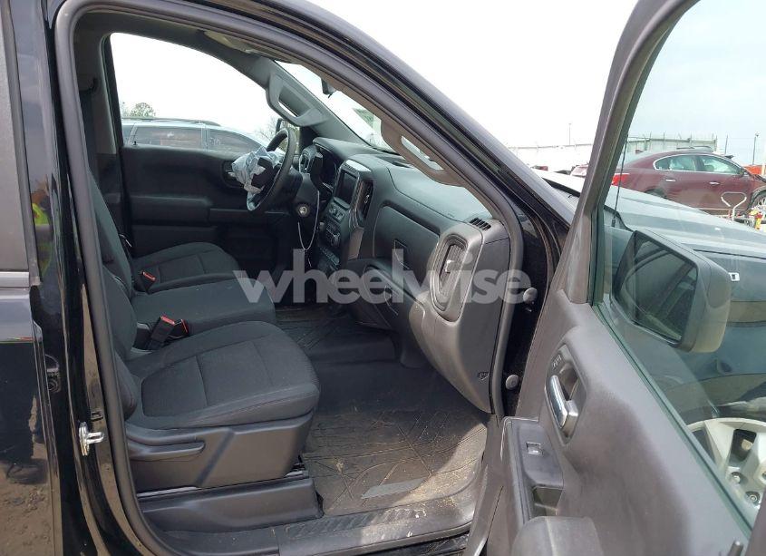 Photo 5 of 2020 Chevrolet Silverado 1500 4WD SHORT BED CUSTOM (VIN 3GCPYBEK3LG352700)