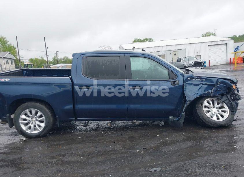 Photo 13 of 2021 Chevrolet Silverado 1500 4WD SHORT BED CUSTOM (VIN 3GCPYBEK3MG294668)