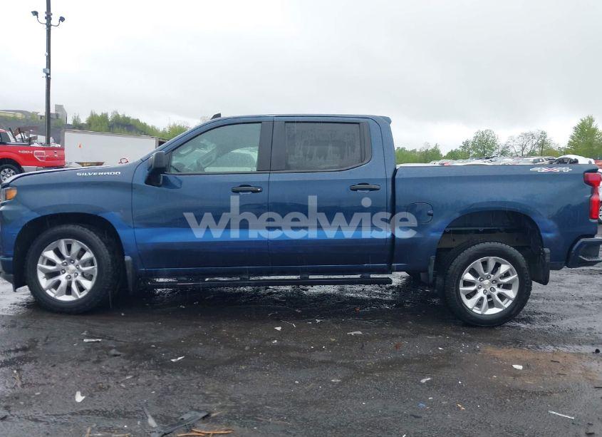 Photo 14 of 2021 Chevrolet Silverado 1500 4WD SHORT BED CUSTOM (VIN 3GCPYBEK3MG294668)