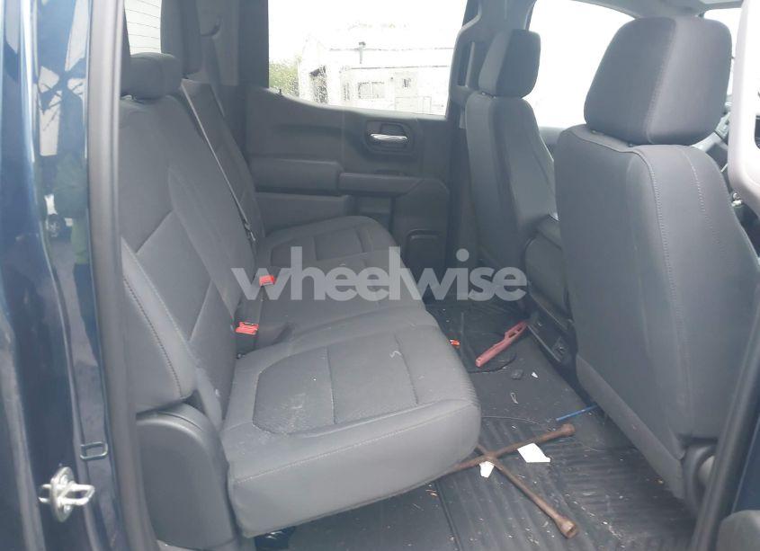 Photo 8 of 2021 Chevrolet Silverado 1500 4WD SHORT BED CUSTOM (VIN 3GCPYBEK3MG294668)