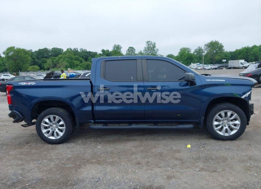 Photo 12 of 2021 Chevrolet Silverado 1500 4WD SHORT BED CUSTOM (VIN 3GCPYBEK3MG360149)