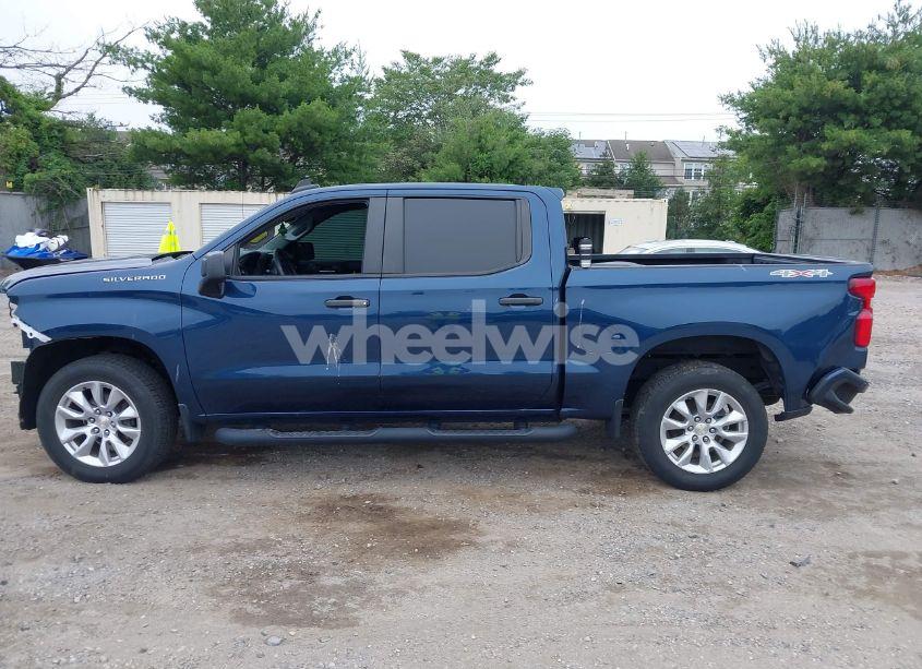 Photo 13 of 2021 Chevrolet Silverado 1500 4WD SHORT BED CUSTOM (VIN 3GCPYBEK3MG360149)