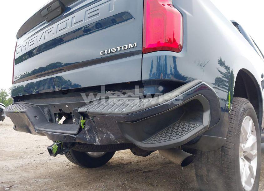 Photo 18 of 2021 Chevrolet Silverado 1500 4WD SHORT BED CUSTOM (VIN 3GCPYBEK3MG360149)