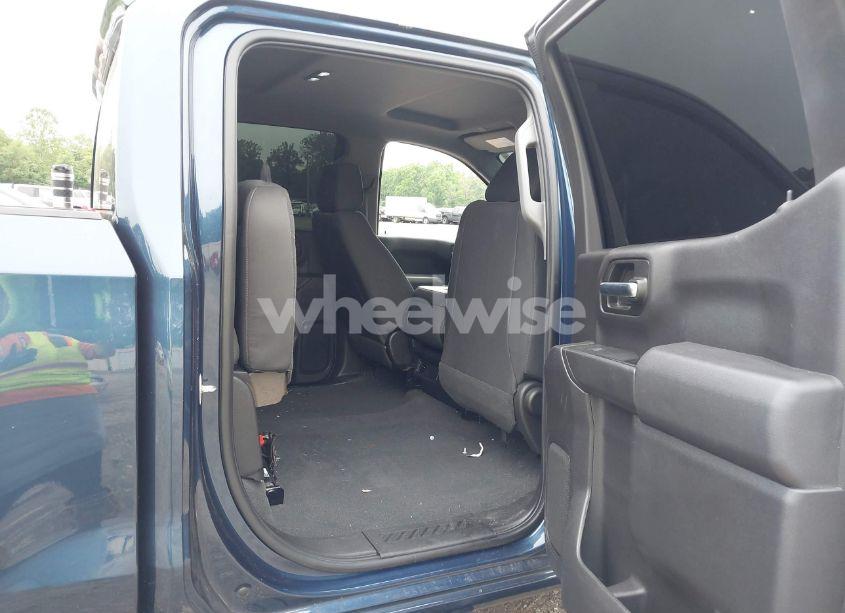 Photo 8 of 2021 Chevrolet Silverado 1500 4WD SHORT BED CUSTOM (VIN 3GCPYBEK3MG360149)