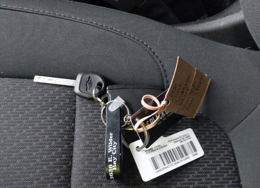 Photo 11 of 2021 Chevrolet Silverado 1500 4WD SHORT BED CUSTOM (VIN 3GCPYBEK5MG134081)