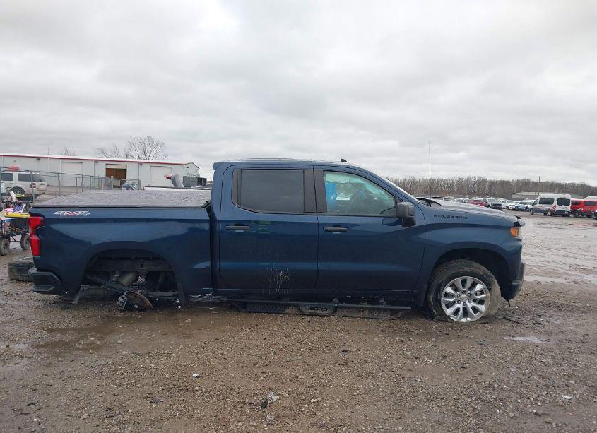 Photo 13 of 2021 Chevrolet Silverado 1500 4WD SHORT BED CUSTOM (VIN 3GCPYBEK5MG134081)