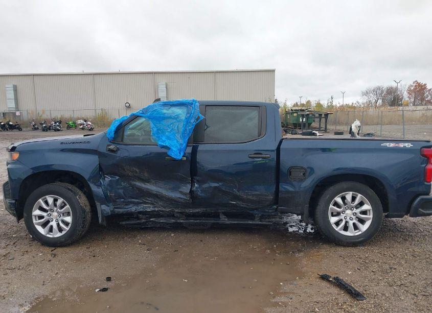 Photo 14 of 2021 Chevrolet Silverado 1500 4WD SHORT BED CUSTOM (VIN 3GCPYBEK5MG134081)