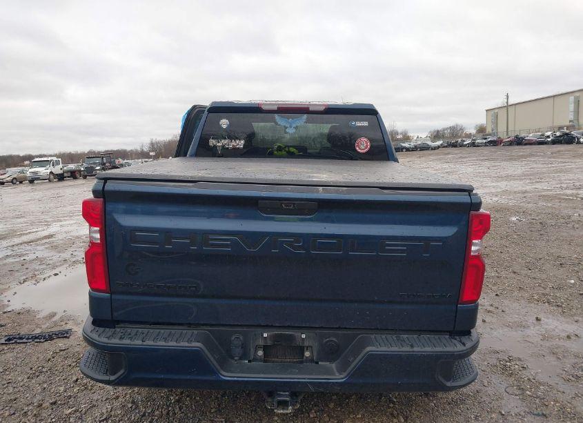 Photo 16 of 2021 Chevrolet Silverado 1500 4WD SHORT BED CUSTOM (VIN 3GCPYBEK5MG134081)