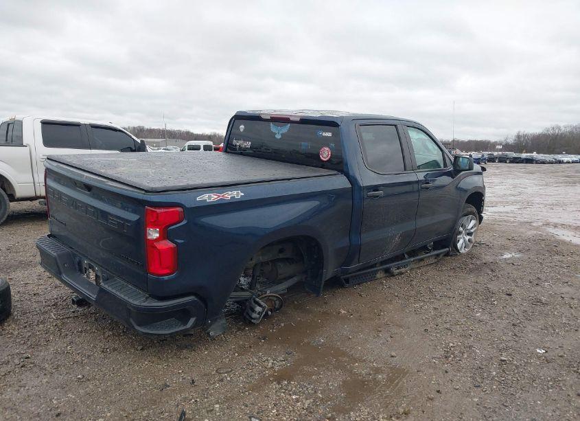 Photo 4 of 2021 Chevrolet Silverado 1500 4WD SHORT BED CUSTOM (VIN 3GCPYBEK5MG134081)