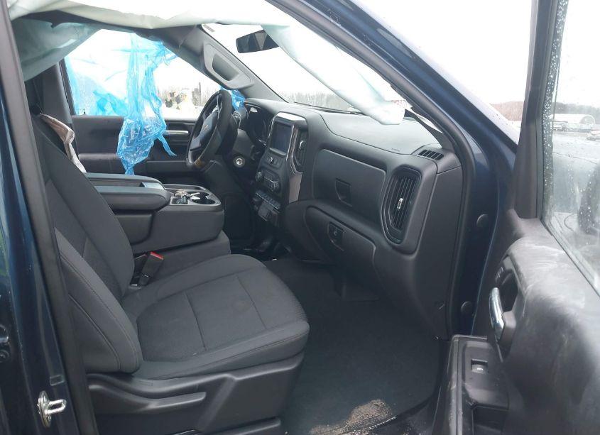 Photo 5 of 2021 Chevrolet Silverado 1500 4WD SHORT BED CUSTOM (VIN 3GCPYBEK5MG134081)