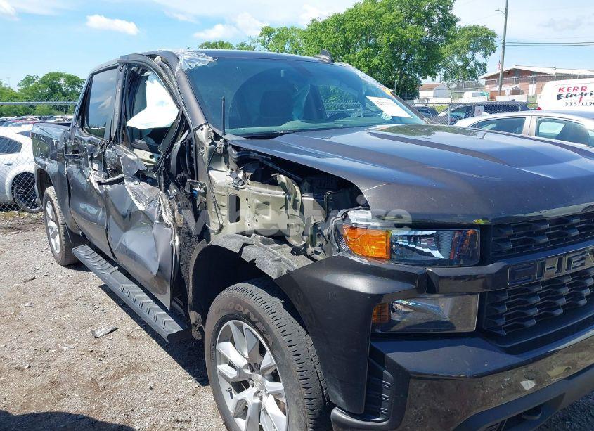Photo 6 of 2021 Chevrolet Silverado 1500 4WD SHORT BED CUSTOM (VIN 3GCPYBEK5MG240529)