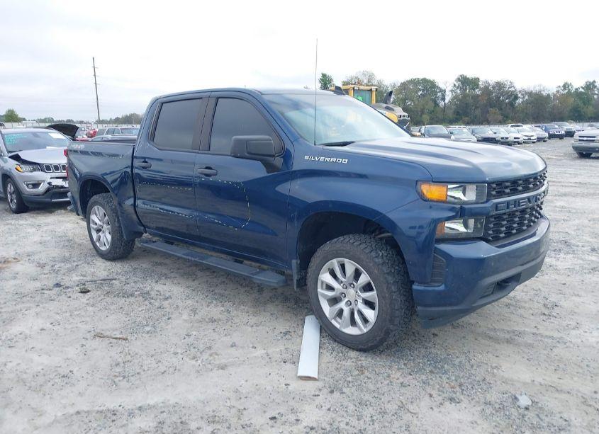 2021 Chevrolet Silverado 1500 4WD SHORT BED CUSTOM (VIN 3GCPYBEK7MG323945) main photo