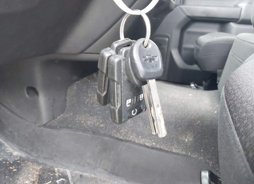 Photo 11 of 2021 Chevrolet Silverado 1500 4WD SHORT BED CUSTOM (VIN 3GCPYBEK7MG323945)