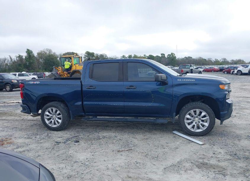 Photo 13 of 2021 Chevrolet Silverado 1500 4WD SHORT BED CUSTOM (VIN 3GCPYBEK7MG323945)