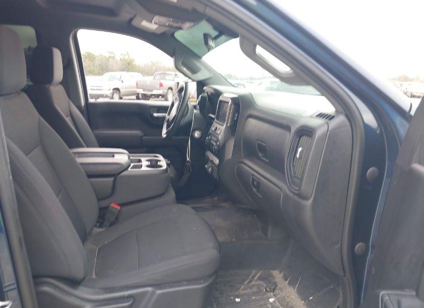 Photo 5 of 2021 Chevrolet Silverado 1500 4WD SHORT BED CUSTOM (VIN 3GCPYBEK7MG323945)