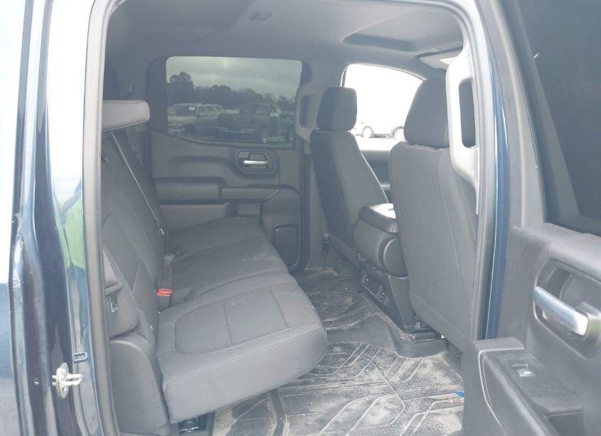 Photo 8 of 2021 Chevrolet Silverado 1500 4WD SHORT BED CUSTOM (VIN 3GCPYBEK7MG323945)