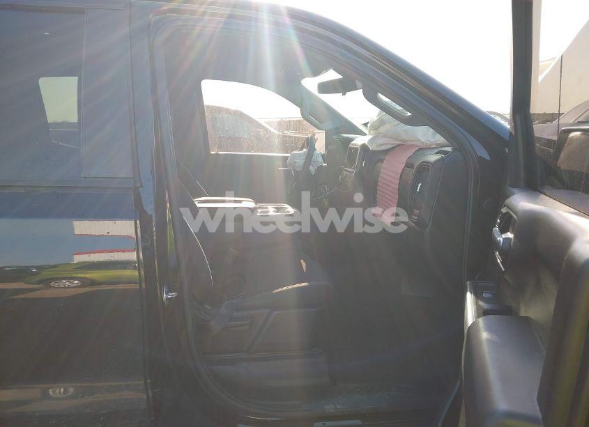 Photo 5 of 2020 Chevrolet Silverado 1500 4WD SHORT BED CUSTOM (VIN 3GCPYBEK8LG169454)