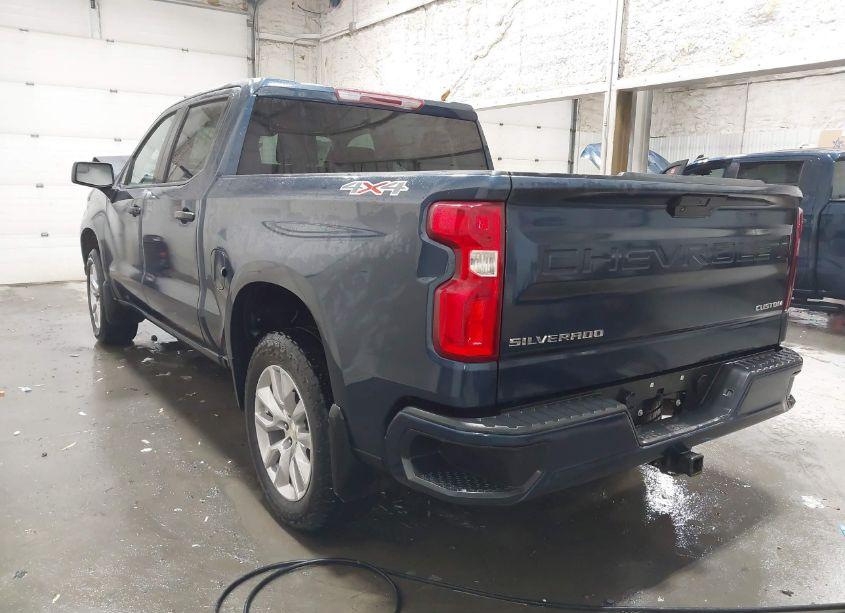 Photo 3 of 2020 Chevrolet Silverado 1500 4WD SHORT BED CUSTOM (VIN 3GCPYBEK9LG358985)