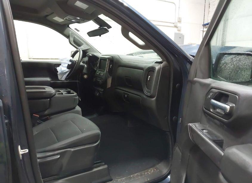 Photo 5 of 2020 Chevrolet Silverado 1500 4WD SHORT BED CUSTOM (VIN 3GCPYBEK9LG358985)