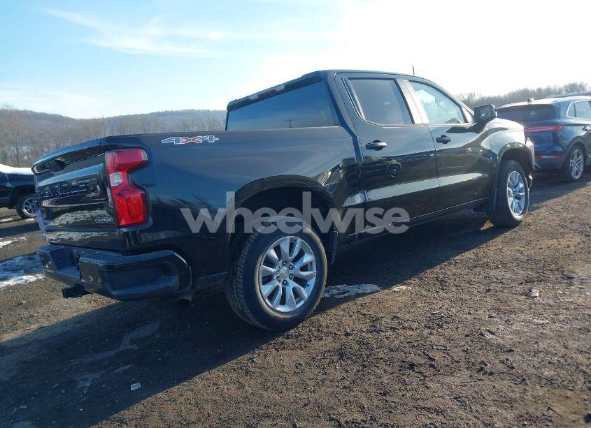 Photo 4 of 2020 Chevrolet Silverado 1500 4WD SHORT BED CUSTOM (VIN 3GCPYBEK9LG380470)