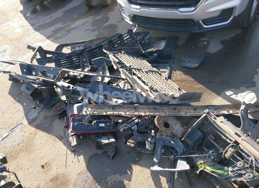 Photo 12 of 2021 Chevrolet Silverado 1500 4WD SHORT BED CUSTOM (VIN 3GCPYBEK9MG341735)