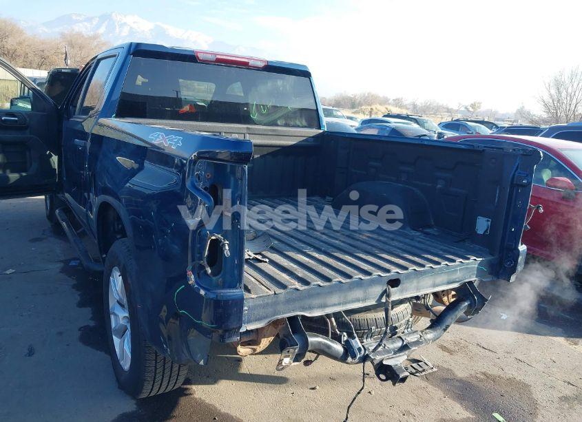 Photo 6 of 2021 Chevrolet Silverado 1500 4WD SHORT BED CUSTOM (VIN 3GCPYBEK9MG341735)