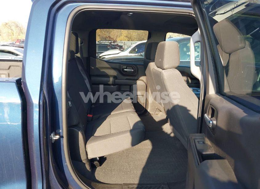 Photo 8 of 2021 Chevrolet Silverado 1500 4WD SHORT BED CUSTOM (VIN 3GCPYBEK9MG341735)