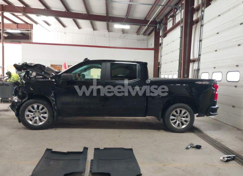 Photo 14 of 2020 Chevrolet Silverado 1500 4WD SHORT BED CUSTOM (VIN 3GCPYBEKXLG417039)