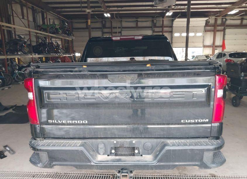 Photo 16 of 2020 Chevrolet Silverado 1500 4WD SHORT BED CUSTOM (VIN 3GCPYBEKXLG417039)