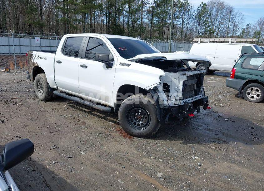 2021 Chevrolet Silverado 1500 4WD SHORT BED CUSTOM TRAIL BOSS (VIN 3GCPYCEF5MG400692) main photo