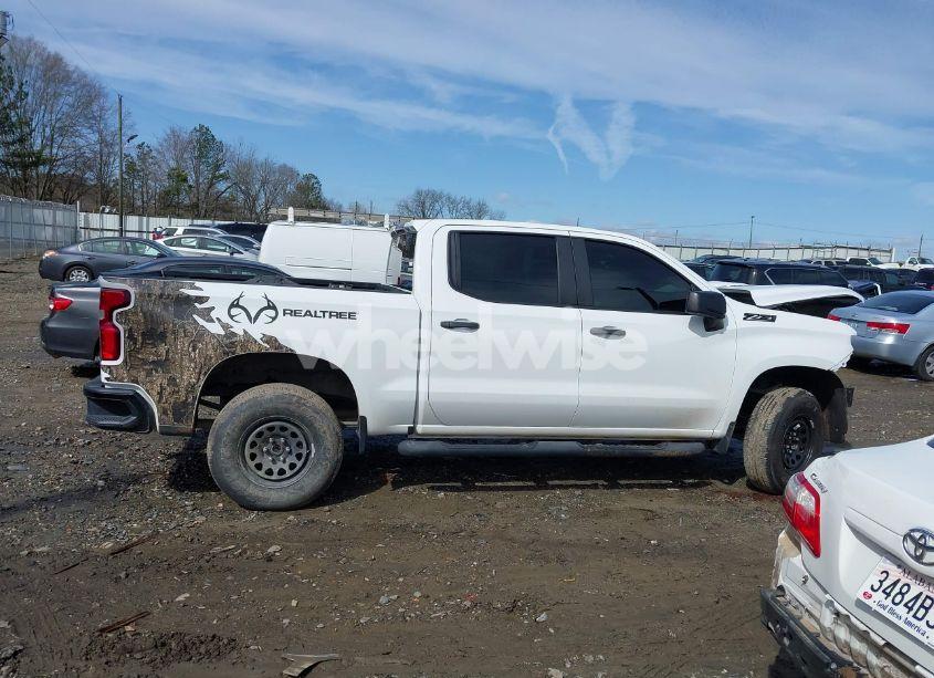 Photo 14 of 2021 Chevrolet Silverado 1500 4WD SHORT BED CUSTOM TRAIL BOSS (VIN 3GCPYCEF5MG400692)