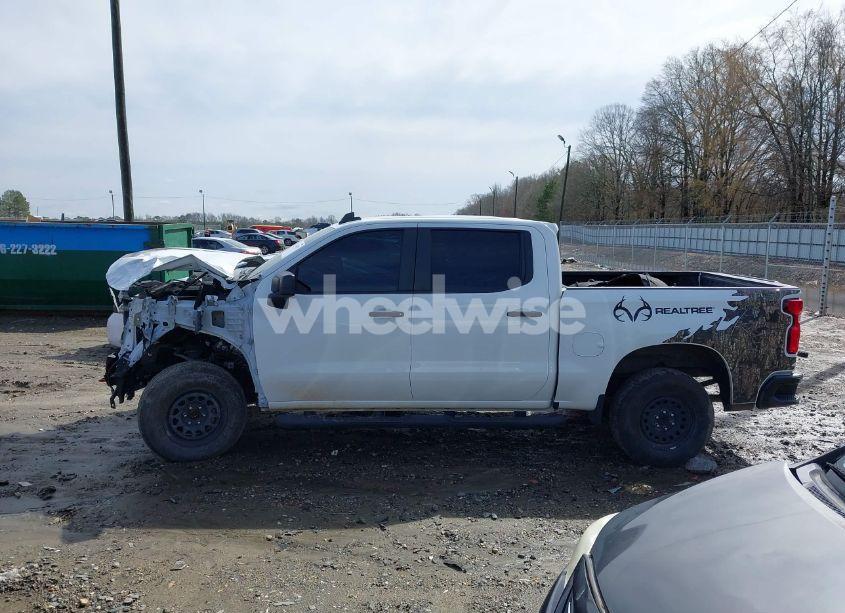 Photo 15 of 2021 Chevrolet Silverado 1500 4WD SHORT BED CUSTOM TRAIL BOSS (VIN 3GCPYCEF5MG400692)