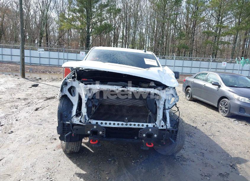 Photo 6 of 2021 Chevrolet Silverado 1500 4WD SHORT BED CUSTOM TRAIL BOSS (VIN 3GCPYCEF5MG400692)